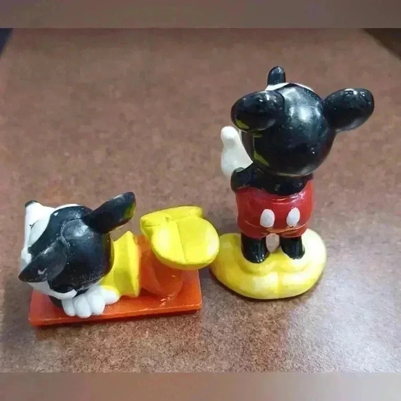 Disney Malaysia Vintage Mickey Mouse Holding Gem and plastic lying  down Mickey - Picture 2 of 5